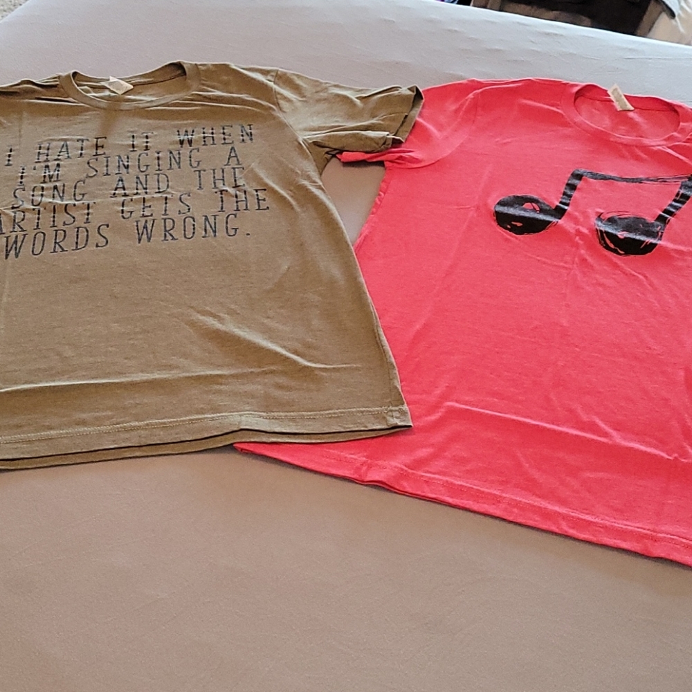 Music tee bundle. Olive and red